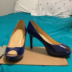 Liz Claiborne blue heels